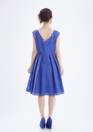 Grace Classのロイヤルブルー フラワージャガードドレス