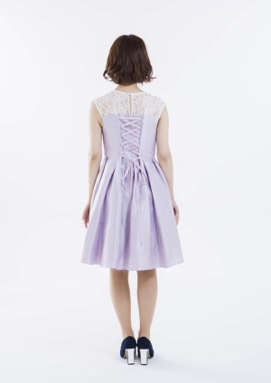 AIMERのライラックパープル編み上げドレス