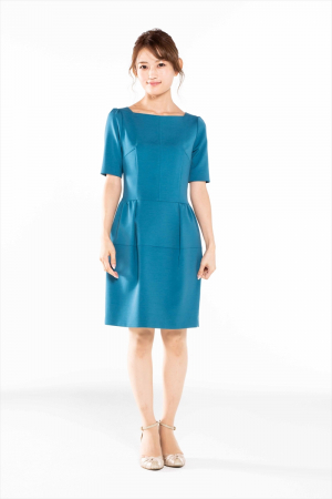 ターコイズブルー半袖ドレス Viaggio Blu（ビアッジョブルー）